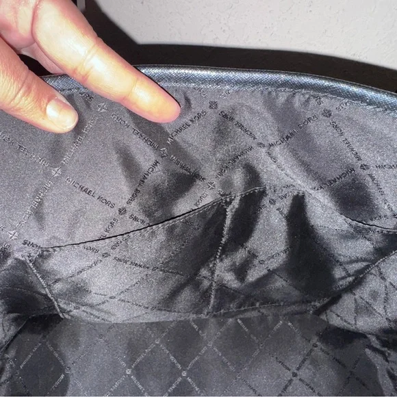 Michael Kors Black Signature Tote - Picture 8 of 16